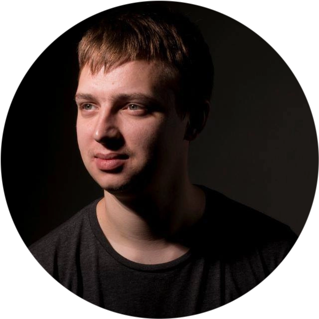 Юрий Ухолов